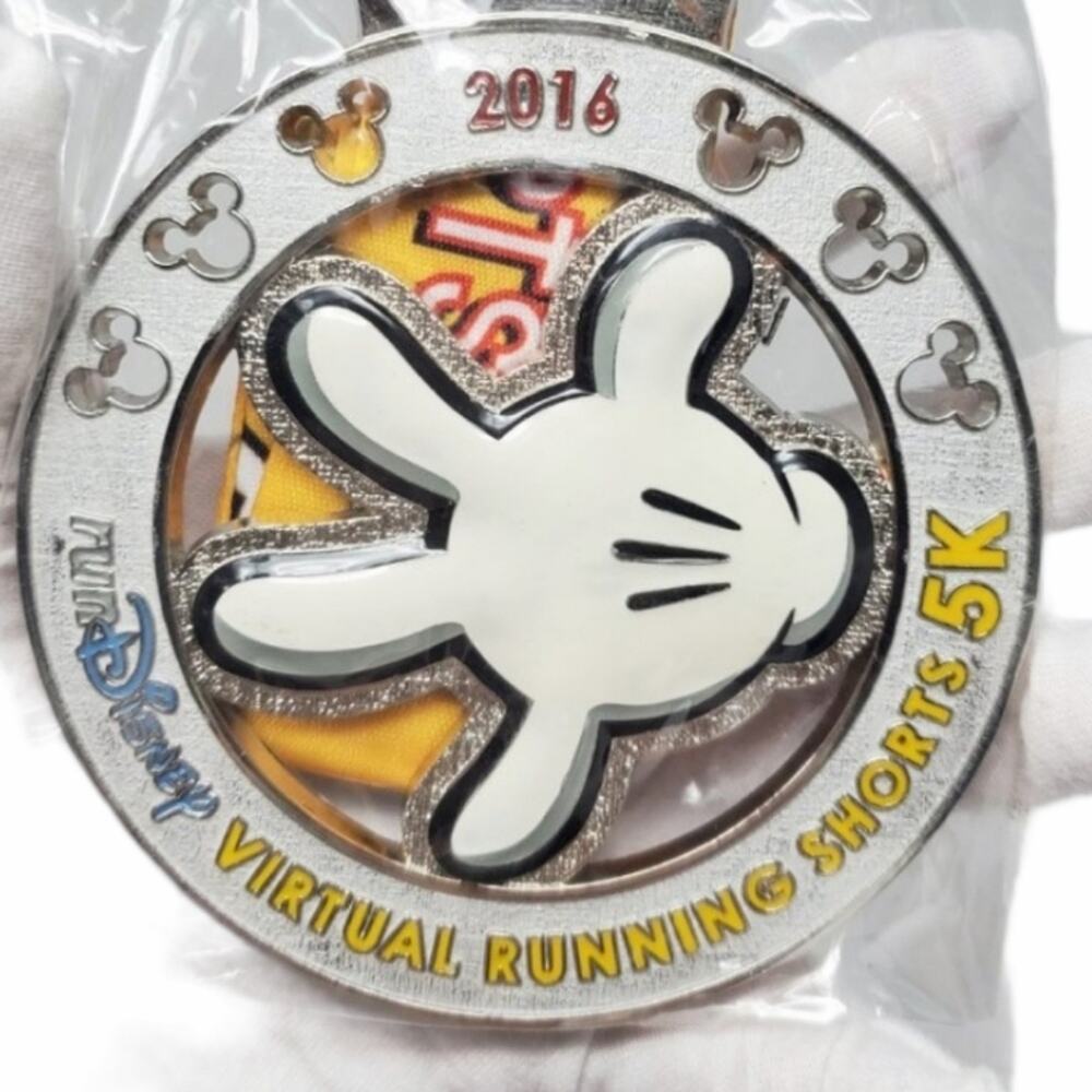 runDisney 2016 Virtual Shorts 5K Medal & Lanyard